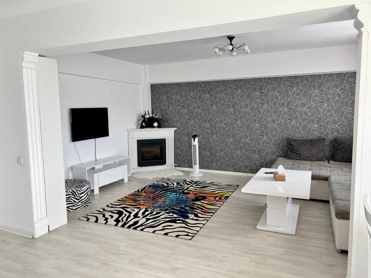 Panoramic M&M Apartment Suceava Exterior foto